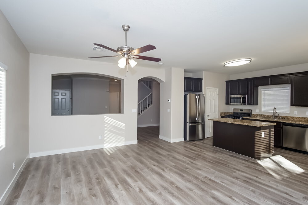 Building Photo - 37 Rosa Rosales Ct