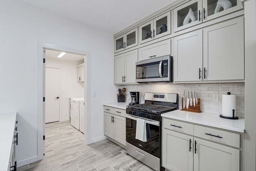 Kitchen - 11663 Dos Palmas Dr