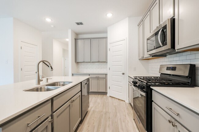 Building Photo - 13210 Hagerd Lp