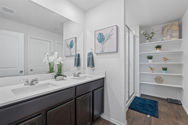 Building Photo - 269 Frogmore Lp