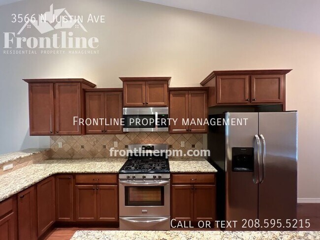 Building Photo - 3566 N Justin Ave