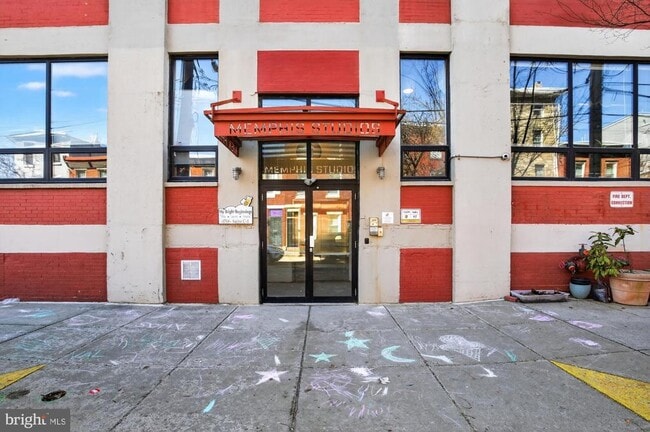 Building Photo - 1714 Memphis St