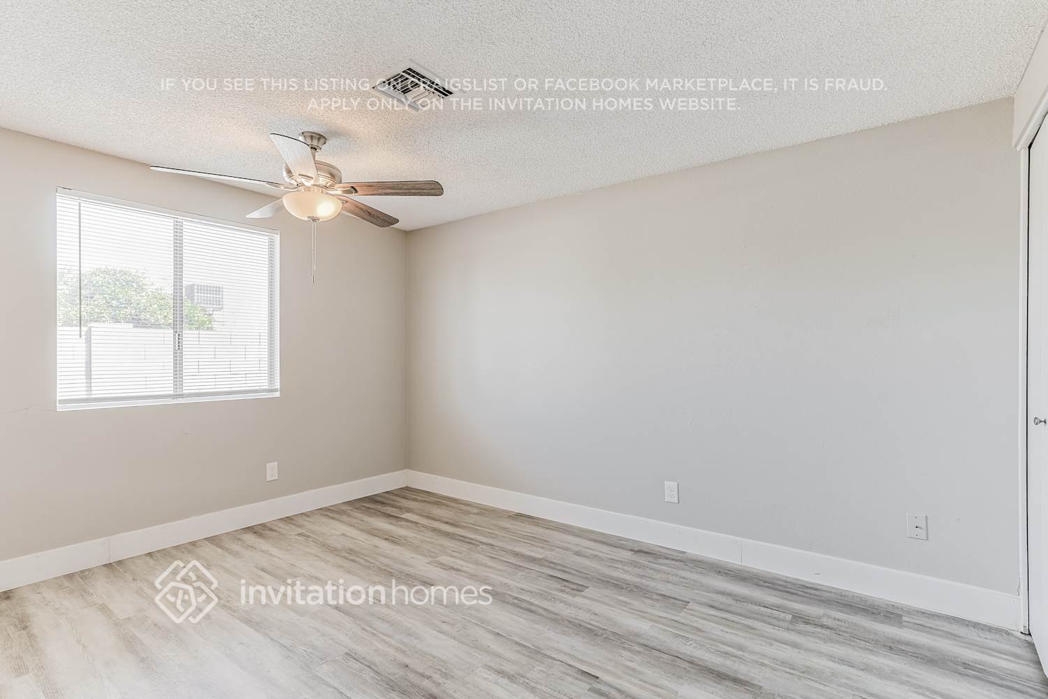 Building Photo - 1616 W Los Arboles Pl