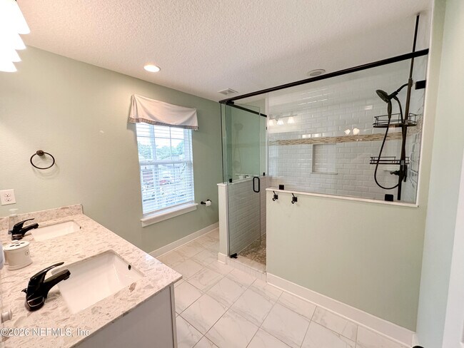 Building Photo - 1117 17th St N