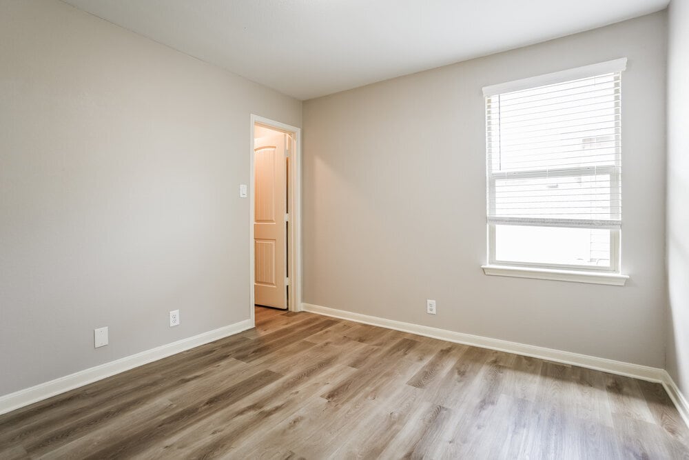Building Photo - 1303 Sunny Meadows Loop