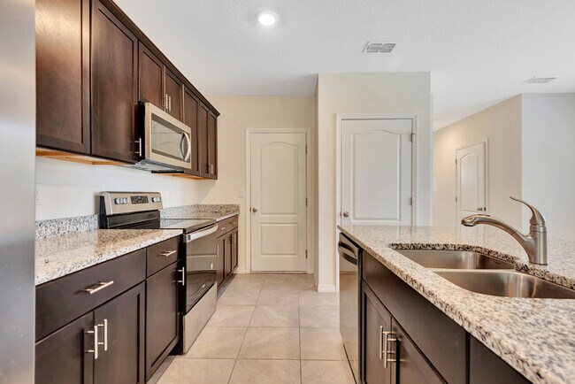 Building Photo - 35 Vista Oaks Ln