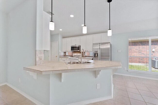 Building Photo - 27 N Merryweather Cir