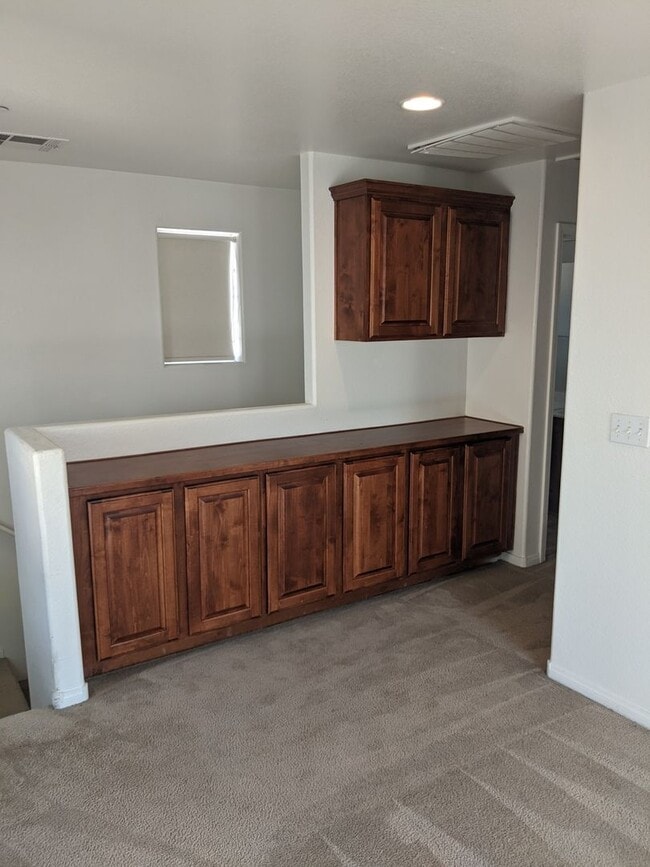 Building Photo - Stunning 3-story corner home in the NW 3 bed 3.5bath