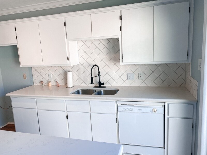 Building Photo - 10725 Sandpiper Ln