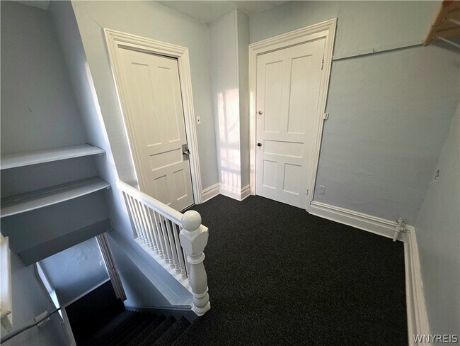 Building Photo - 26 Delaware St