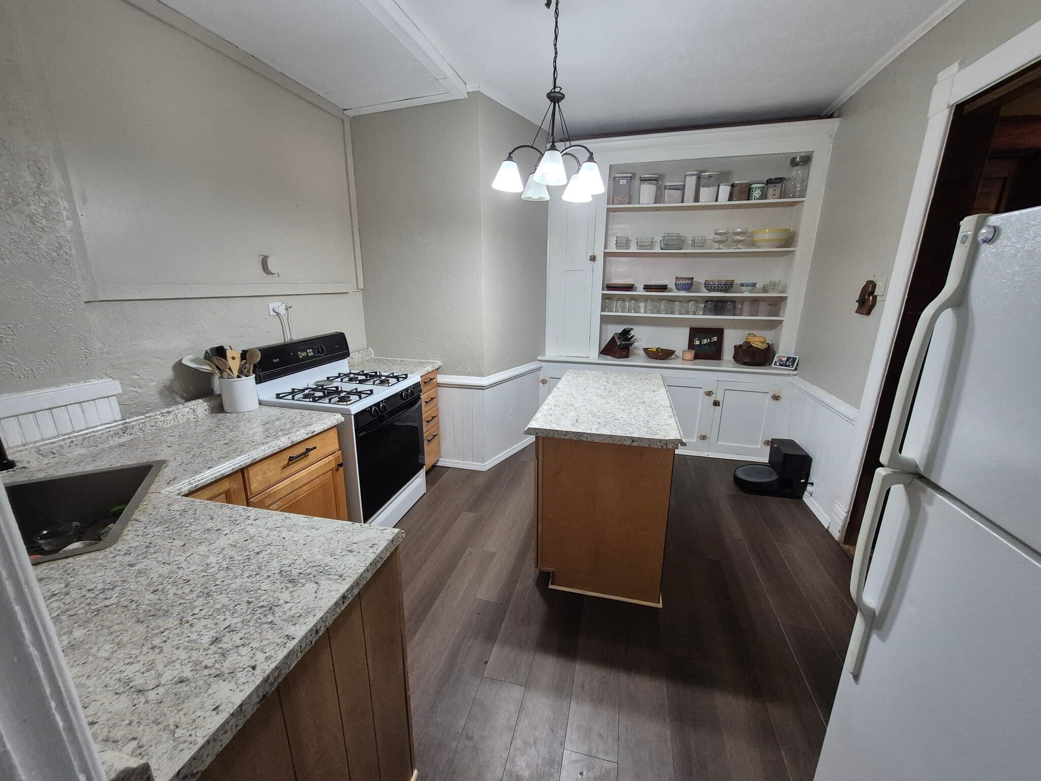 Building Photo - 906 Fairmount St SE