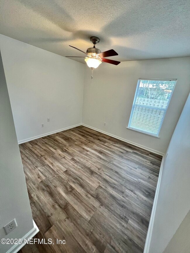 Building Photo - 469 Monet Ave