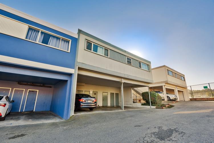 Building Photo - 750 Bacon St