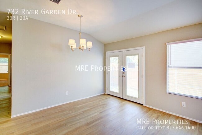 Building Photo - 732 River Garden Dr