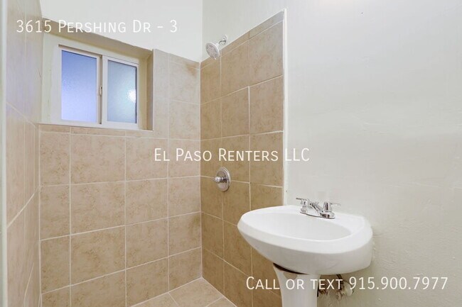 Building Photo - 3615 Pershing Dr