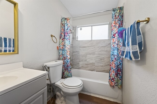 Building Photo - 10423 Permian Dr