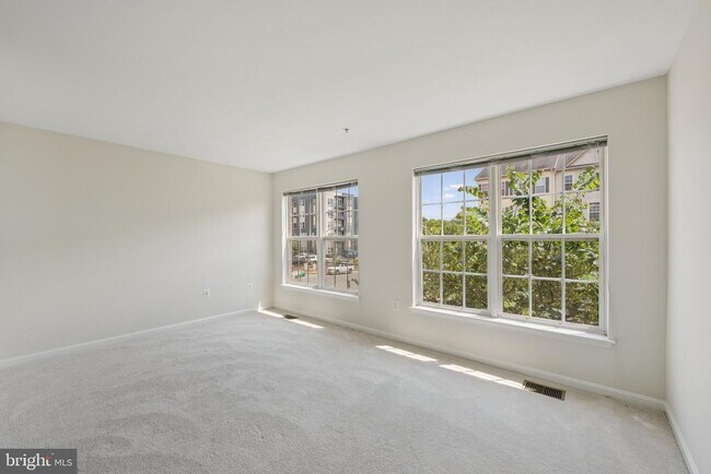 Building Photo - 15503 John Diskin Cir