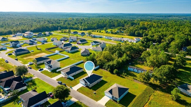 Building Photo - 42 Lockwood Way W