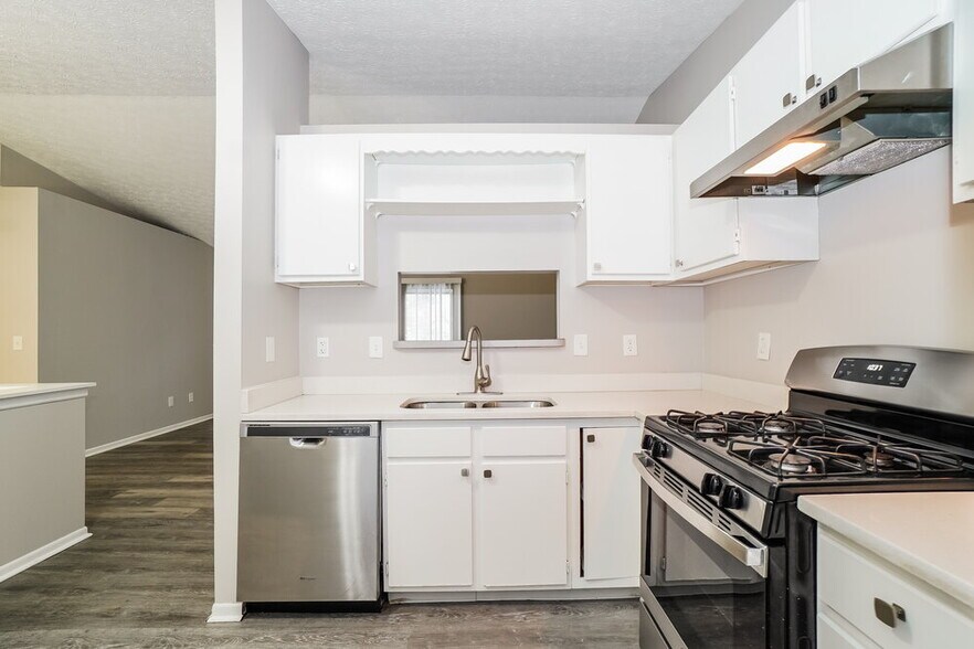 Building Photo - 5769 Sundial Dr
