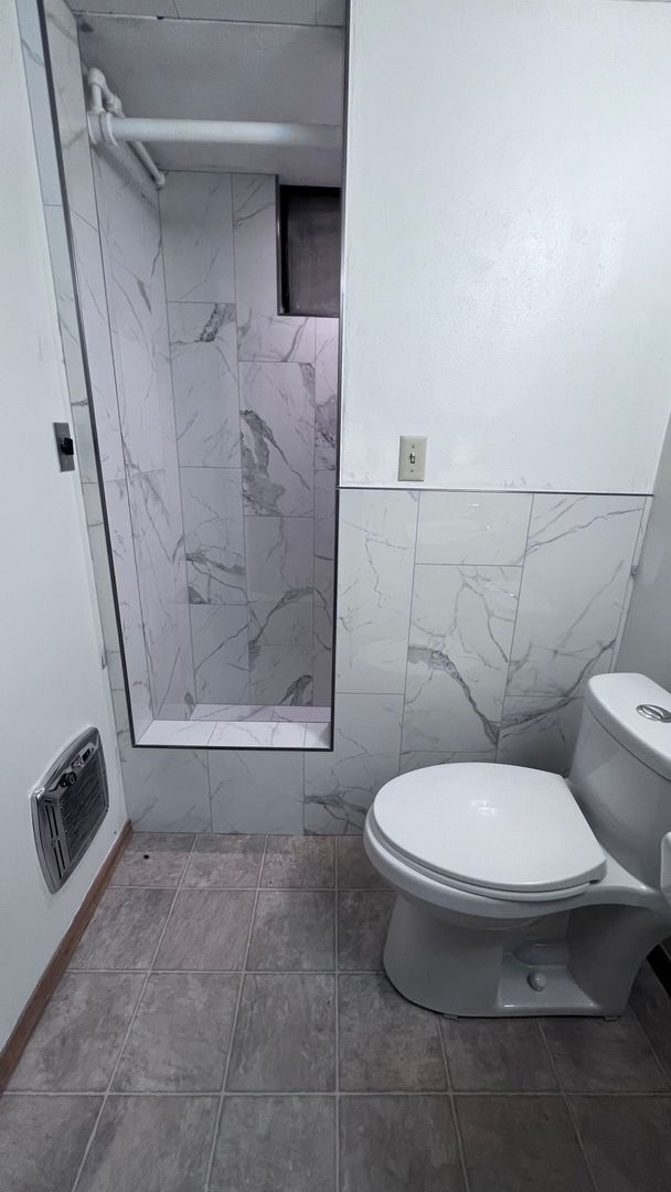 Building Photo - South Hill Charming corner lot 3 bed 2 bath in quiet neighborhood