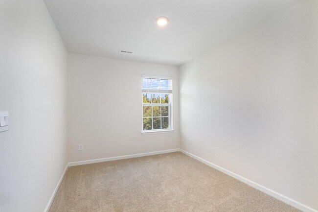 Building Photo - 5210 Henley Ridge Drive