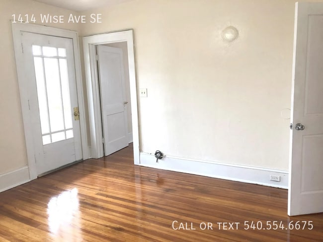Building Photo - 1414 Wise Ave SE