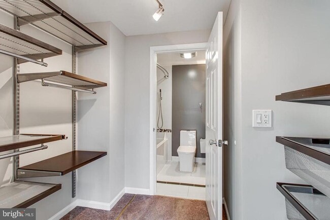 Building Photo - 1619 10th St S