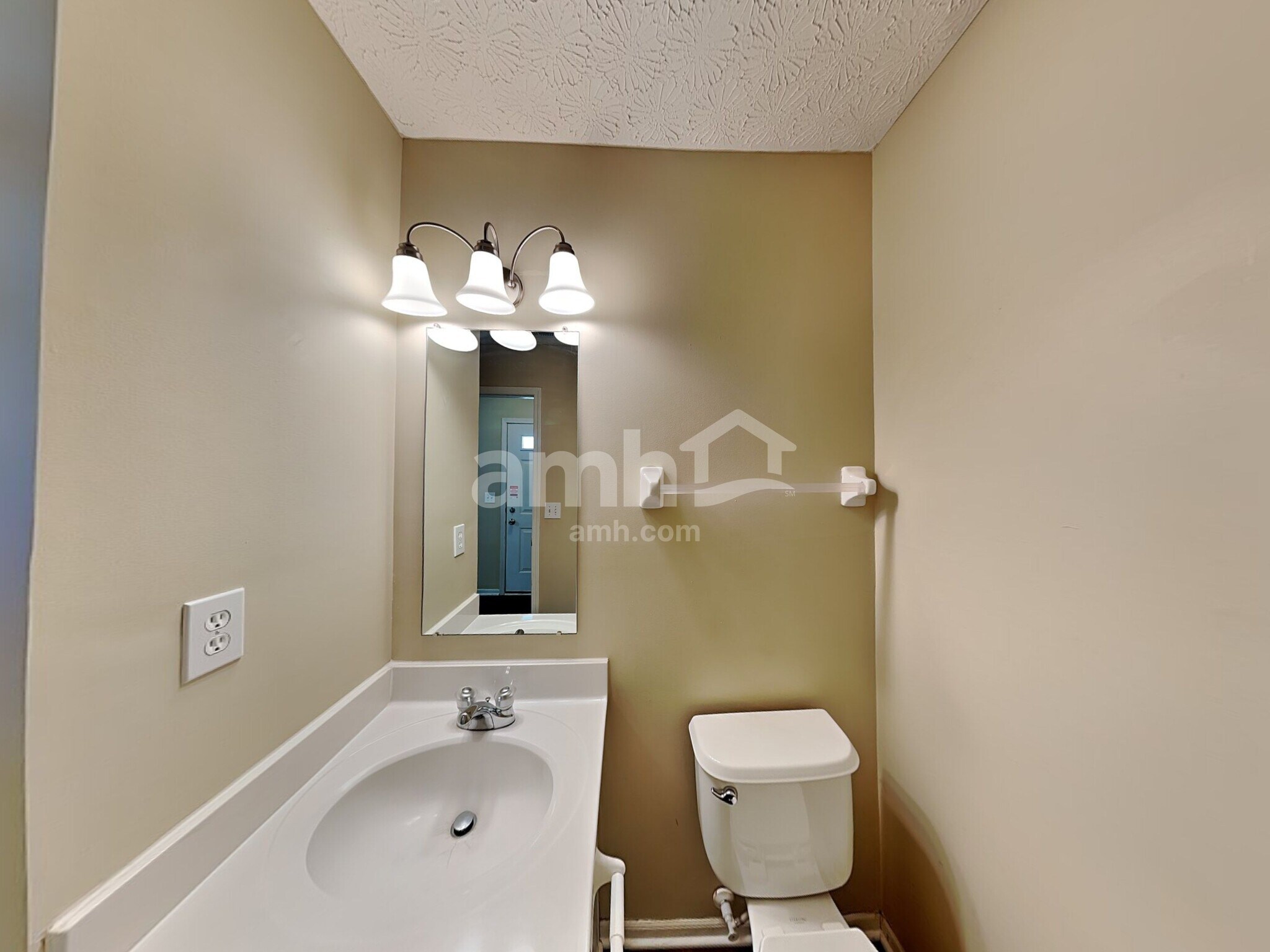 Building Photo - 5979 Haydens Crossing Blvd