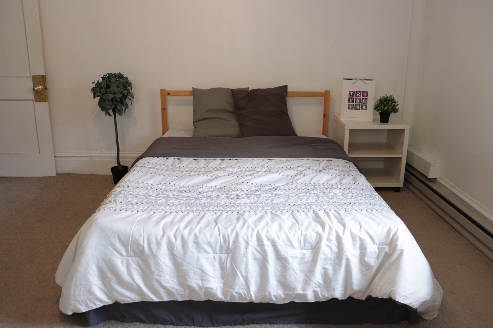 Building Photo - 5801 Douglas St