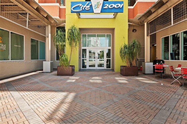 Building Photo - 2001 Biscayne Blvd