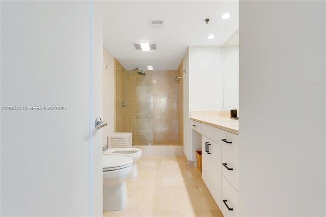 Building Photo - 201 Crandon Blvd