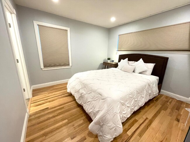 Building Photo - 1153 Erin Way