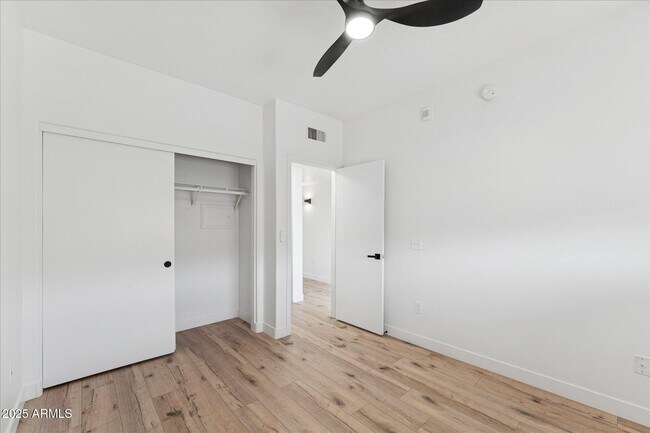 Building Photo - 3434 E Baseline Rd