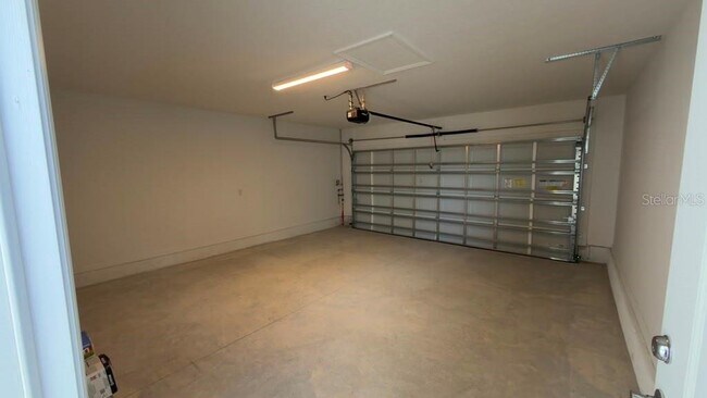 Building Photo - 4568 ORCHARD VIEW Aly