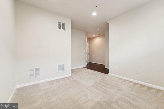 Building Photo - 13706 Petrel St