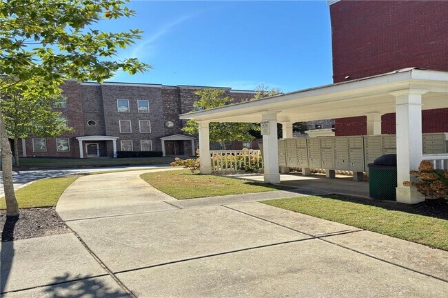 Building Photo - 772 Liberty Commons Dr NW