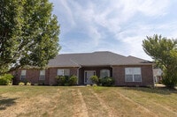 Building Photo - 2303 Roslyn Ct