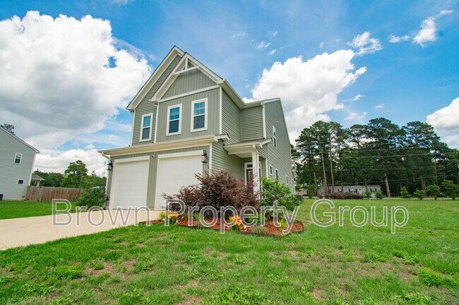 Building Photo - 131 Cayden Pl