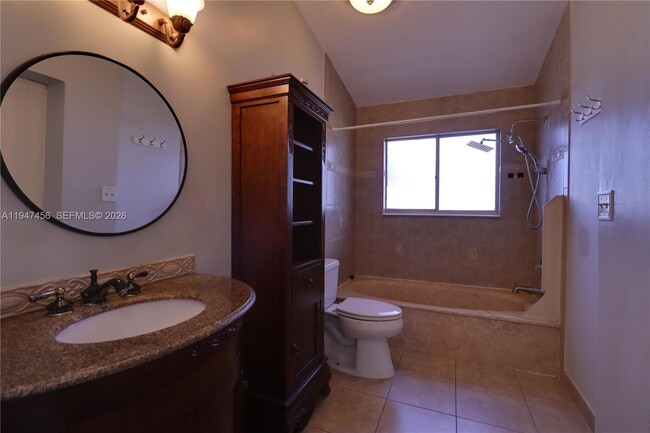 Building Photo - 2149 Discovery Cir W