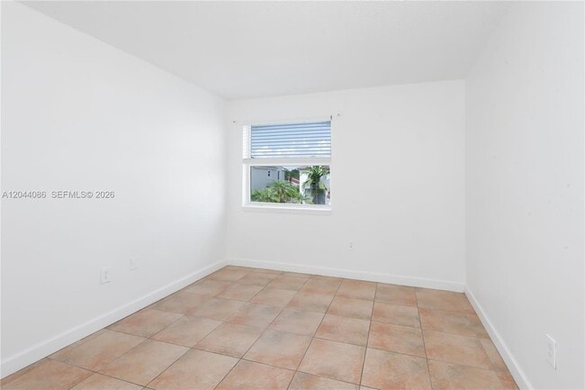 Building Photo - 9044 SW 148th Ct