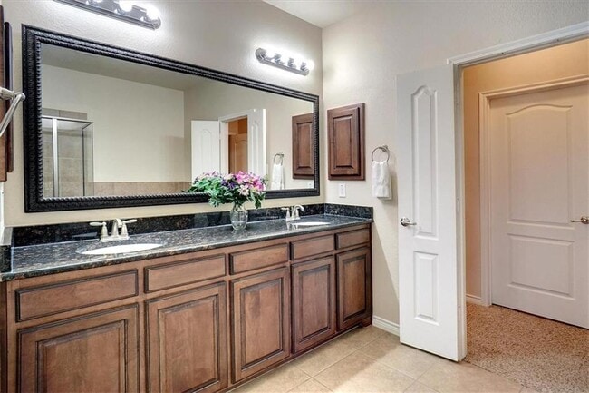 Building Photo - 4100 Comanche Dr