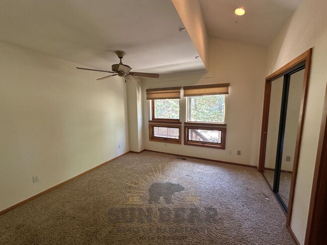 Building Photo - Bright Unfurnished Home with 2 Car Garage!