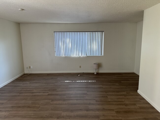 Building Photo - 663 Cordelia Dr