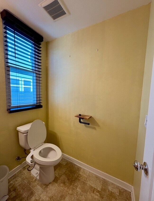 Building Photo - 13218 Shaw Ln