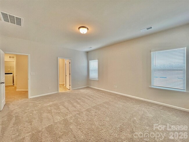 Building Photo - 1906 Gibb Xing