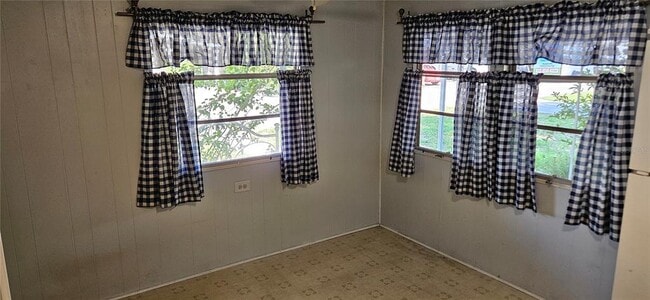 Building Photo - 4641 Orange Blossom Dr