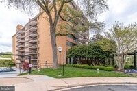 Building Photo - 2030 N Adams St