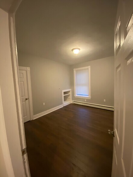 Building Photo - 53 Sumner St