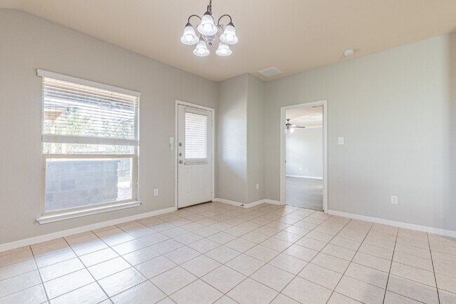 Building Photo - 5815 Southern Knoll