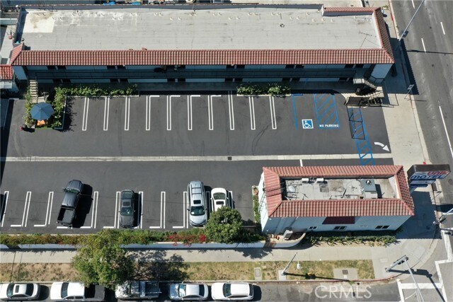Building Photo - 1404 Pacific Coast Hwy